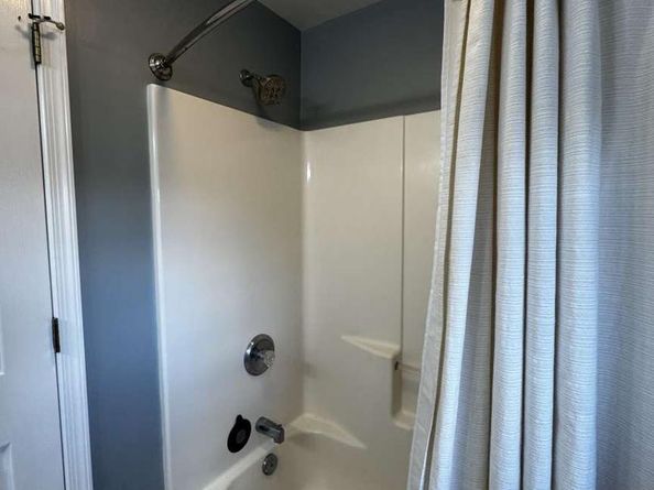 4004 School House Lane, Plymouth Meeting PA 19462