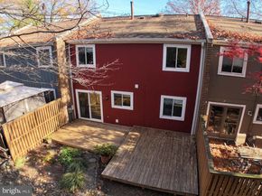 1432 Greenmont Court, Reston VA 20190