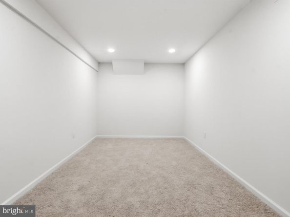 2133 Freda Drive, Vienna VA 22181