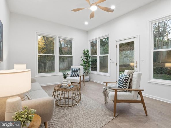 2133 Freda Drive, Vienna VA 22181