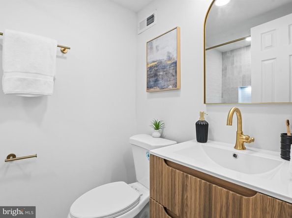 2133 Freda Drive, Vienna VA 22181