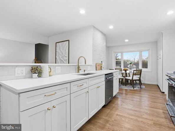 2133 Freda Drive, Vienna VA 22181