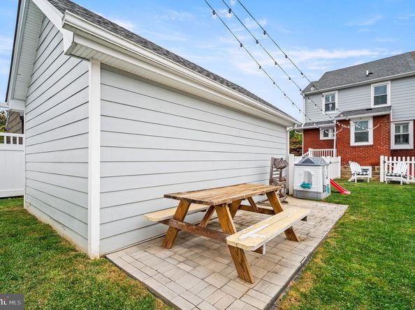 168 Upland Road, Havertown PA 19083