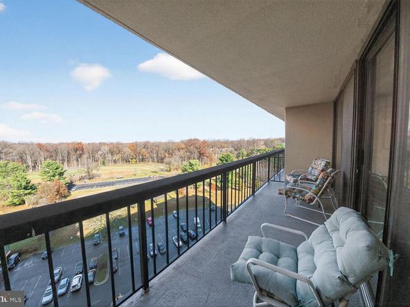 7401 Westlake Terrace 1408, Bethesda MD 20817