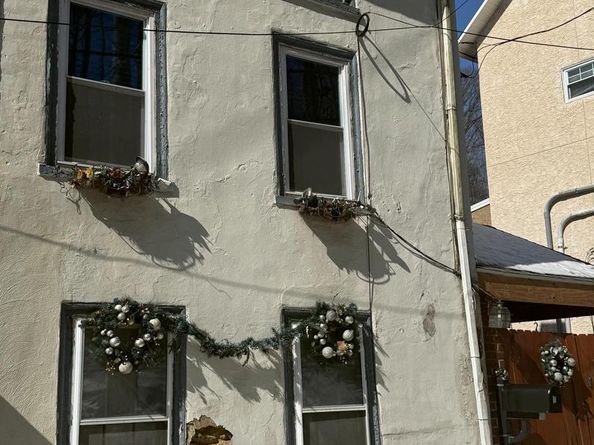 12 Shawmont Avenue, Philadelphia PA 19128
