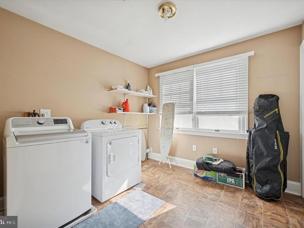 205 Delmar Street, Philadelphia PA 19128