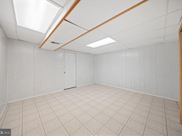 9329 Bentridge Avenue, Potomac MD 20854