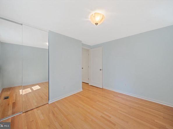 9329 Bentridge Avenue, Potomac MD 20854