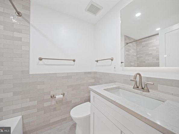 9329 Bentridge Avenue, Potomac MD 20854