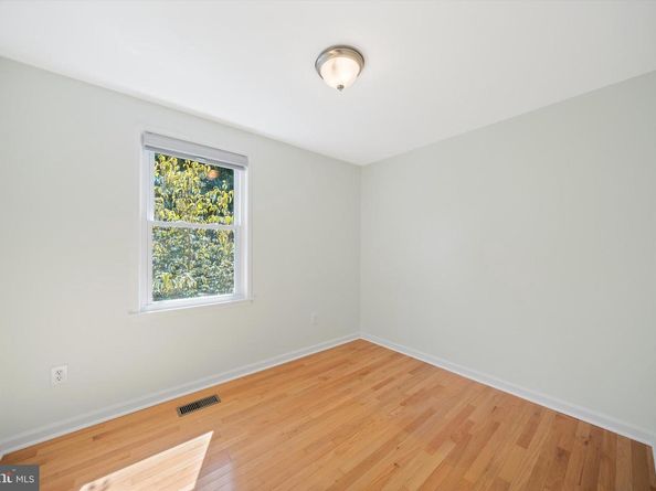 9329 Bentridge Avenue, Potomac MD 20854