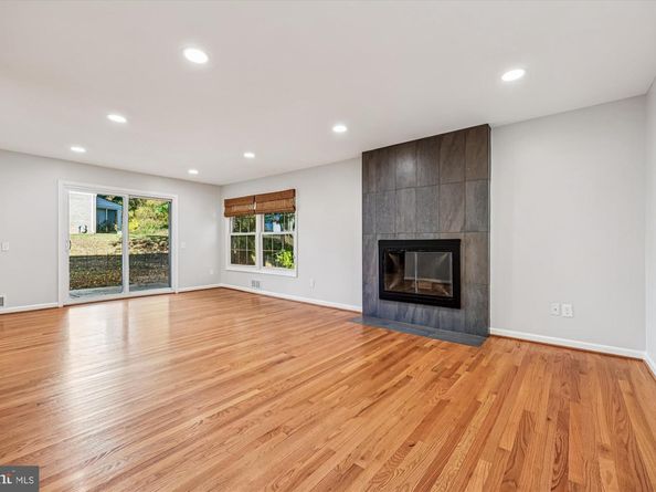 8701 Sleepy Hollow Lane, Potomac MD 20854