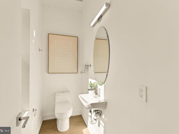 4017 Davis Place NW 8, Washington DC 20007