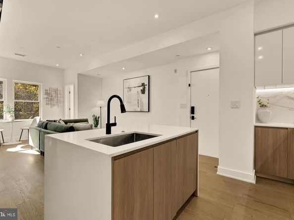 4017 Davis Place NW 8, Washington DC 20007