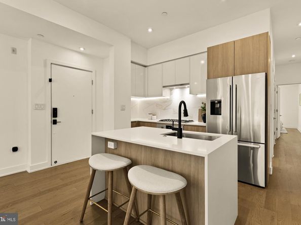 4017 Davis Place NW 8, Washington DC 20007