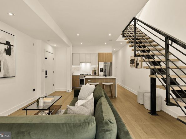 4017 Davis Place NW 8, Washington DC 20007