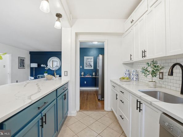 12 Ashby Street D, Alexandria VA 22305