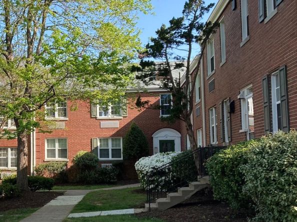 12 Ashby Street D, Alexandria VA 22305