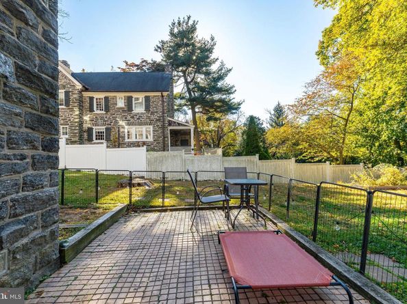 109 Carpenter Lane, Philadelphia PA 19119