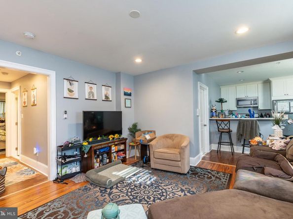 109 Carpenter Lane, Philadelphia PA 19119