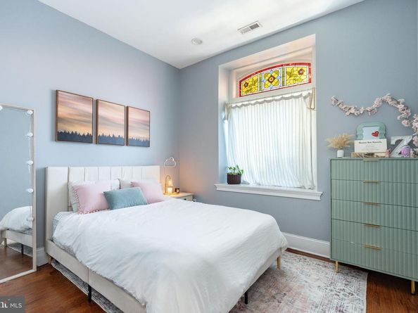 109 Carpenter Lane, Philadelphia PA 19119