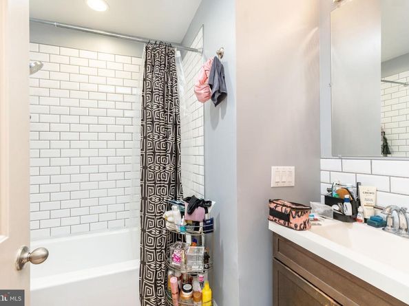 109 Carpenter Lane, Philadelphia PA 19119