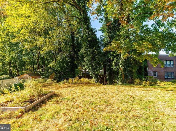 109 Carpenter Lane, Philadelphia PA 19119