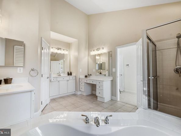 1919 Logan Manor Drive, Reston VA 20190