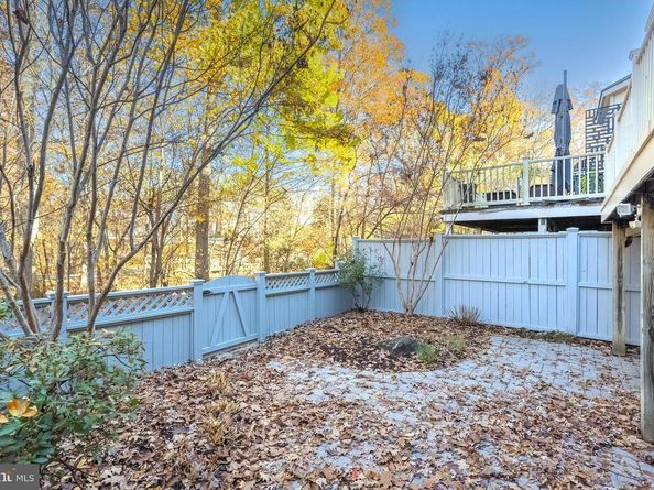 1919 Logan Manor Drive, Reston VA 20190