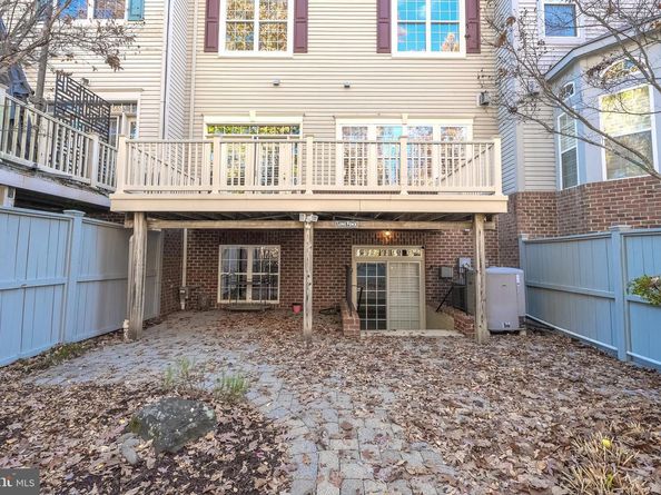 1919 Logan Manor Drive, Reston VA 20190