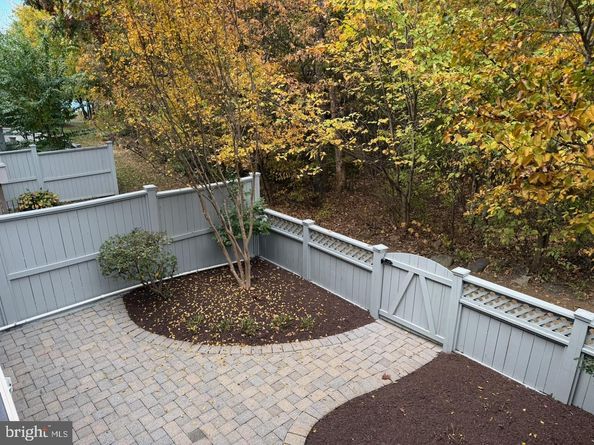 1919 Logan Manor Drive, Reston VA 20190