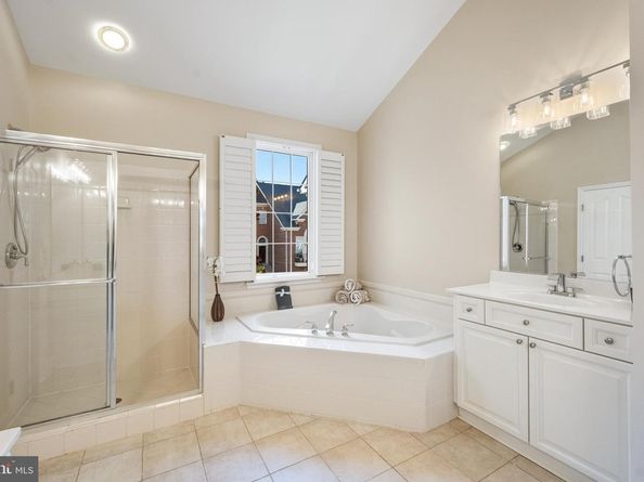 1919 Logan Manor Drive, Reston VA 20190