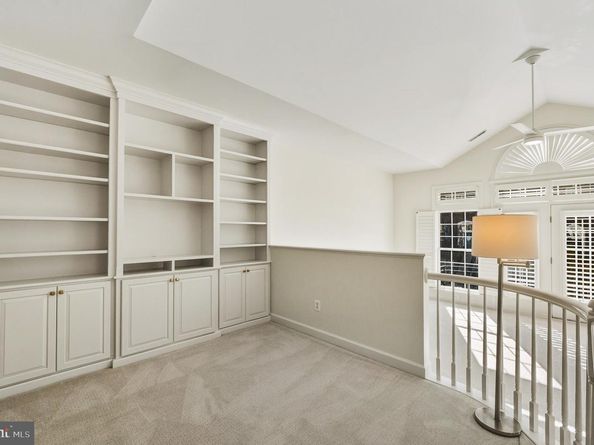 1919 Logan Manor Drive, Reston VA 20190