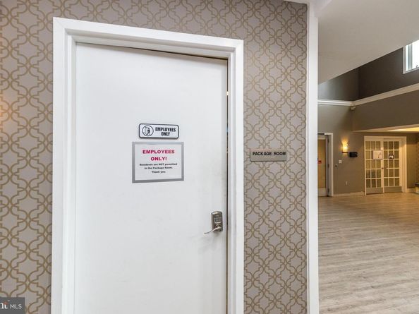 207 Carson Terrace, Huntingdon Valley PA 19006