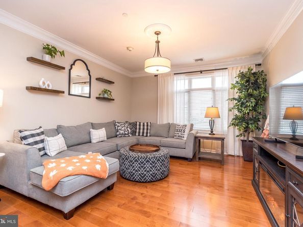 207 Carson Terrace, Huntingdon Valley PA 19006