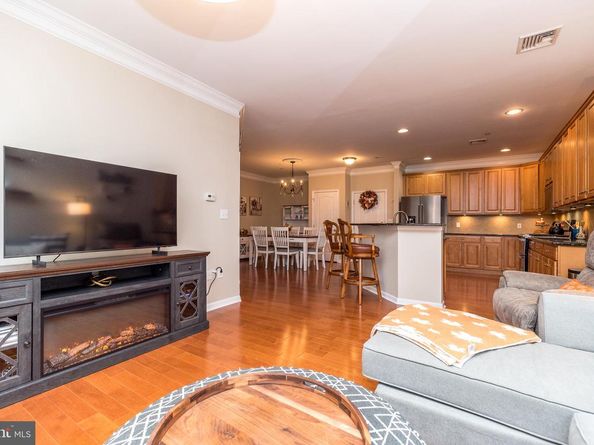 207 Carson Terrace, Huntingdon Valley PA 19006