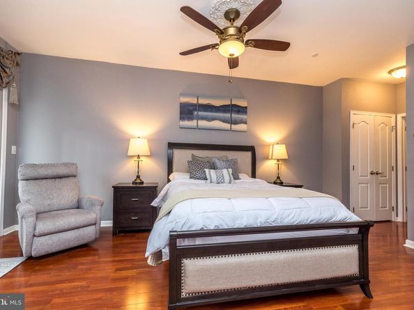 207 Carson Terrace, Huntingdon Valley PA 19006