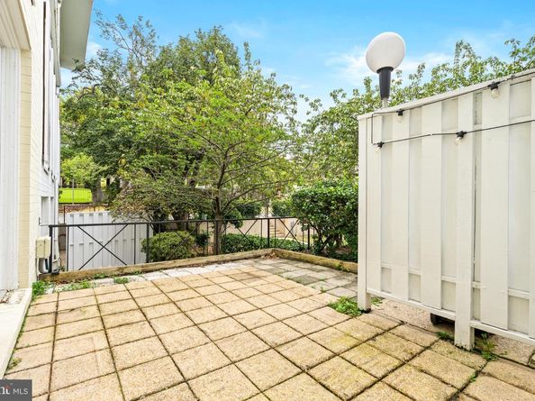 73 G Street SW 103, Washington DC 20024