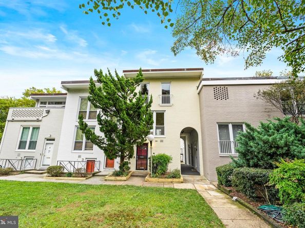 73 G Street SW 103, Washington DC 20024