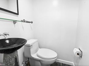 73 G Street SW 103, Washington DC 20024