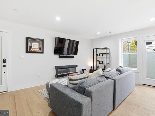 616 Quebec Place NW 1, Washington DC 20010