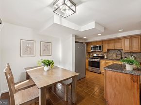 11234 Hunting Horn Lane, Reston VA 20191