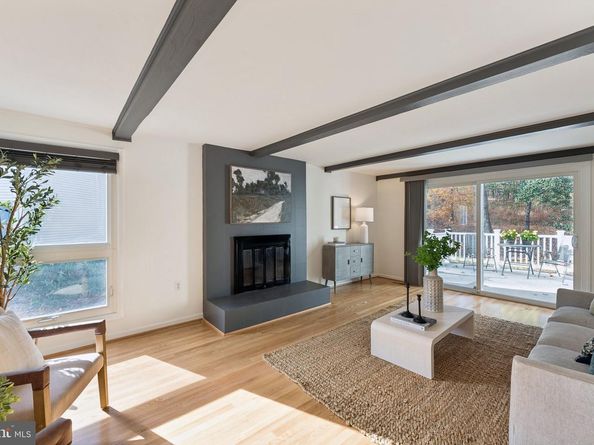 11234 Hunting Horn Lane, Reston VA 20191