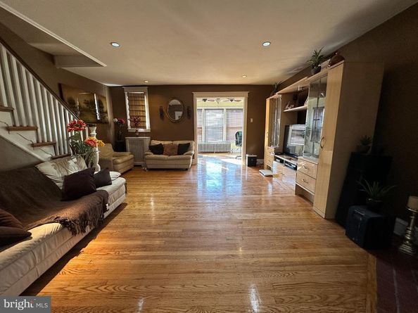 2525 Island Avenue, Philadelphia PA 19153