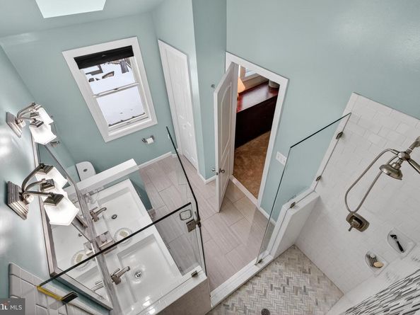 7822 Holmes Run Drive, Falls Church VA 22042