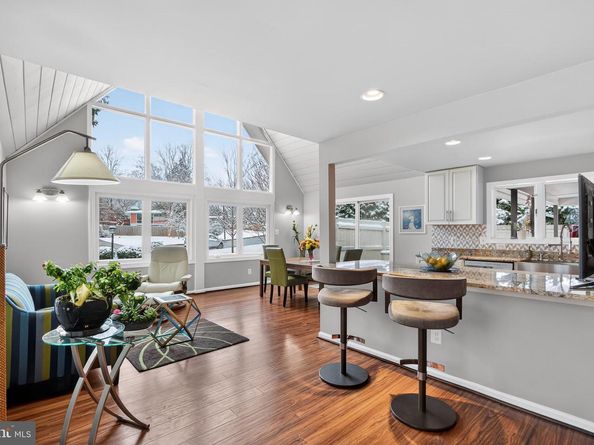 7822 Holmes Run Drive, Falls Church VA 22042