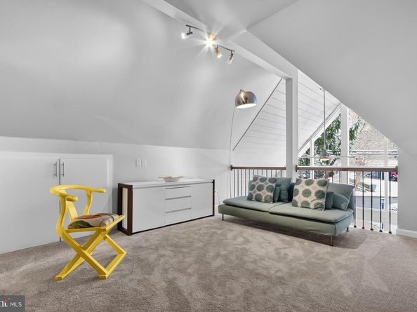 7822 Holmes Run Drive, Falls Church VA 22042