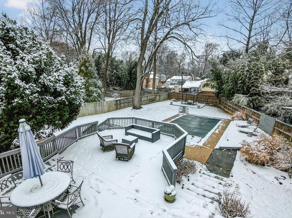 7822 Holmes Run Drive, Falls Church VA 22042