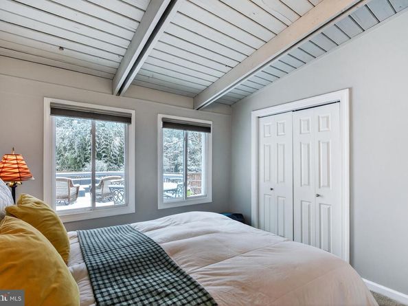 7822 Holmes Run Drive, Falls Church VA 22042