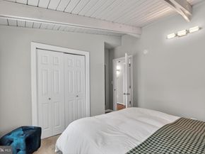 7822 Holmes Run Drive, Falls Church VA 22042