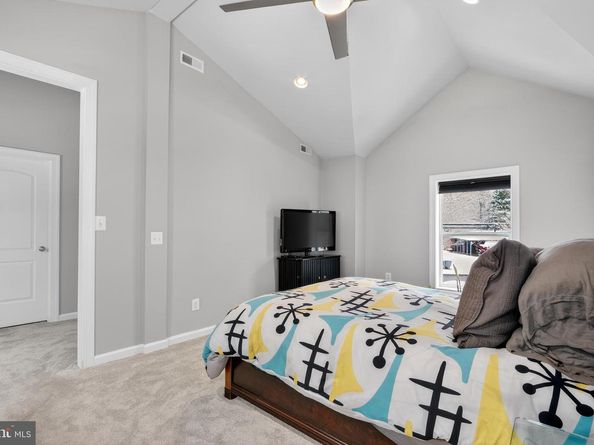 7822 Holmes Run Drive, Falls Church VA 22042